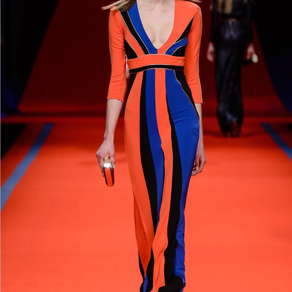 Elegant Multicolor Striped Dress
Elisabetta Franchi size 40, M